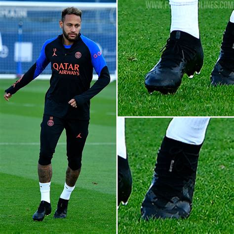 what cleats does Neymar wear